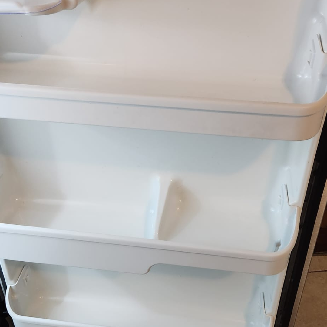 JD House Cleaning in Massachusetts Clean refrigerator after deep cleaning by JD House Cleaning in Massachusetts